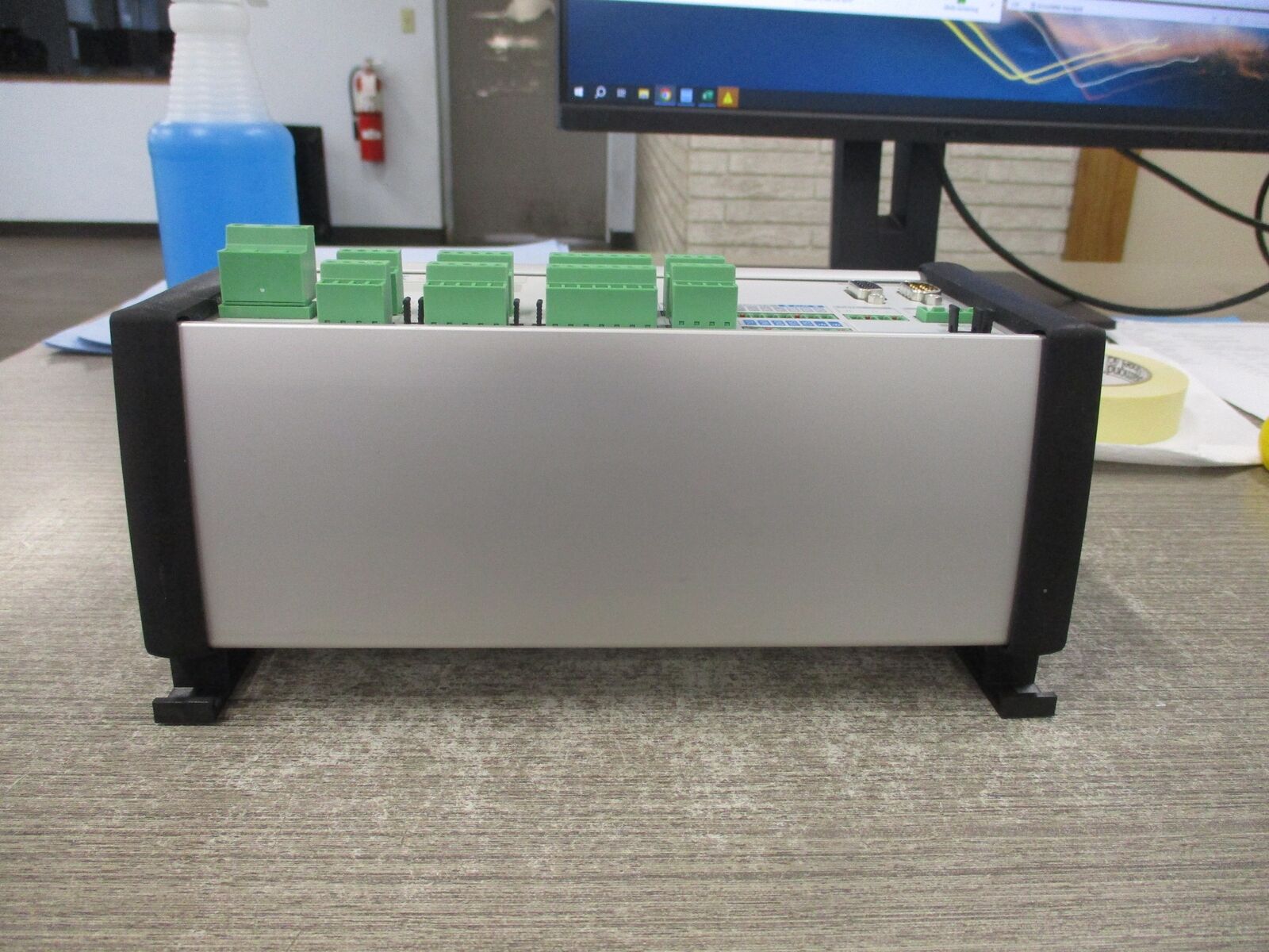 Sick MUX400-0000 Scanner Barcode Multiplexer 1 026 219 24VDC 48W Used
