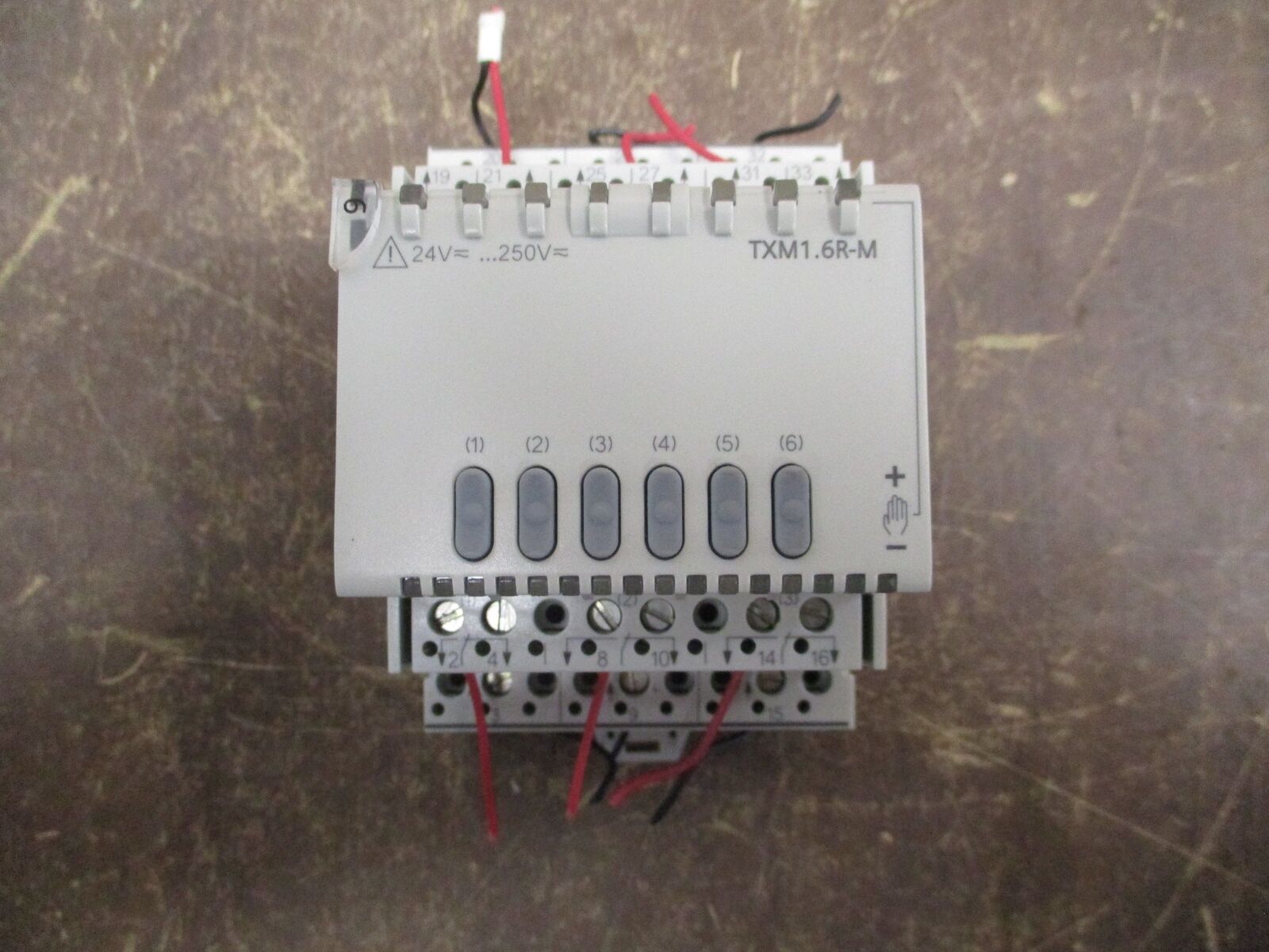 Siemens I/O Relay Module TXM1.6R-M *No Cover* Used