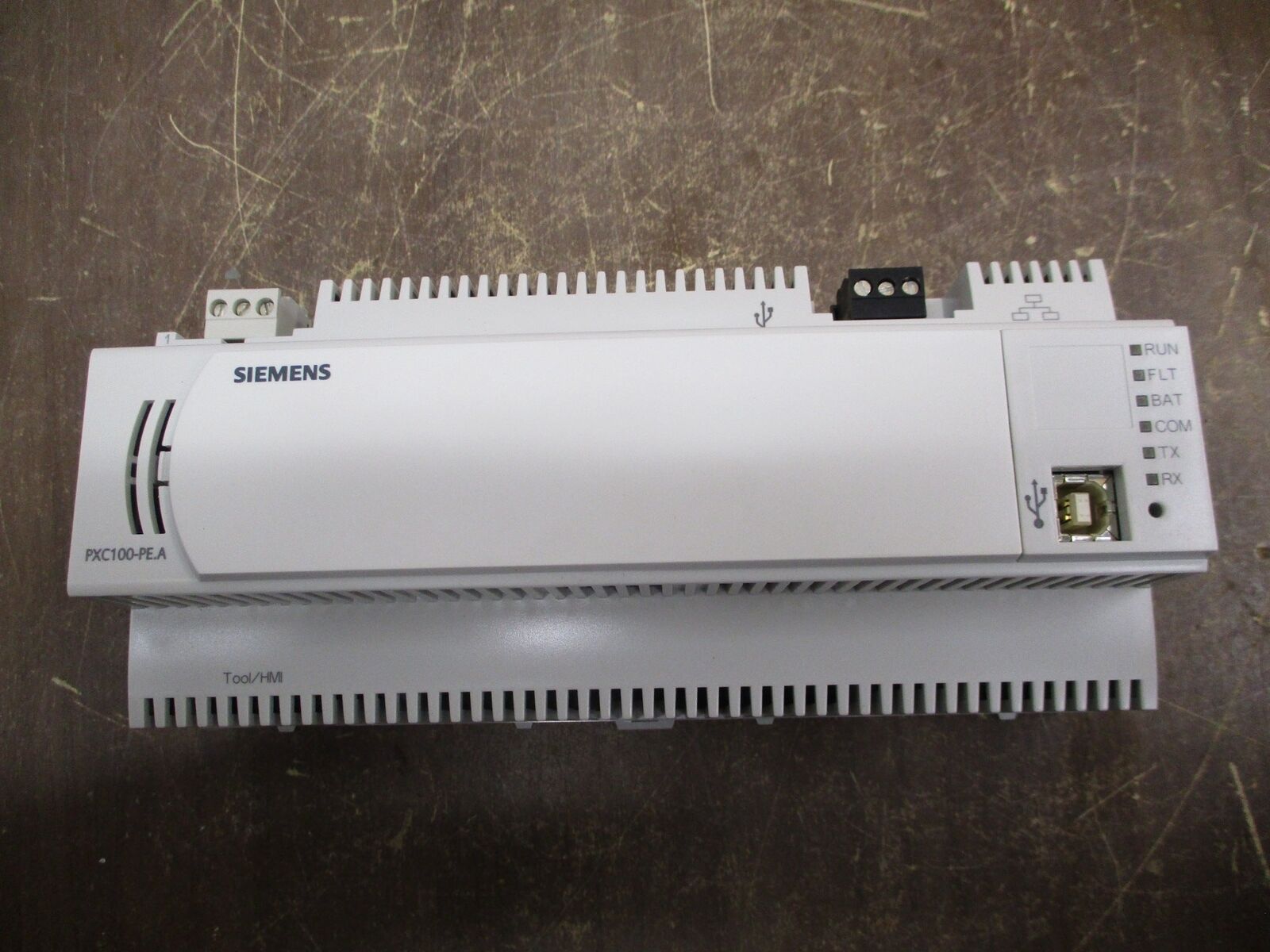Siemens Programmable Controller PXC100-PE96.A F/W: V2.8.2 24VAC 1A 50/60Hz 24VA