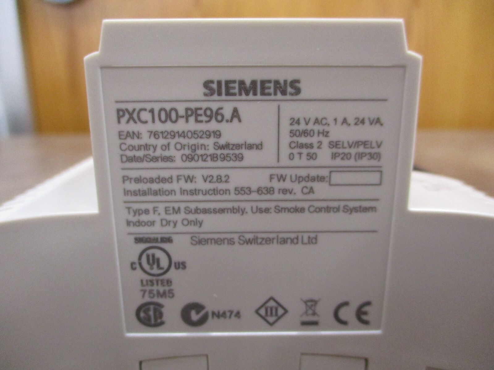 Siemens Programmable Controller PXC100-PE96.A F/W: V2.8.2 24VAC 1A 50/60Hz 24VA