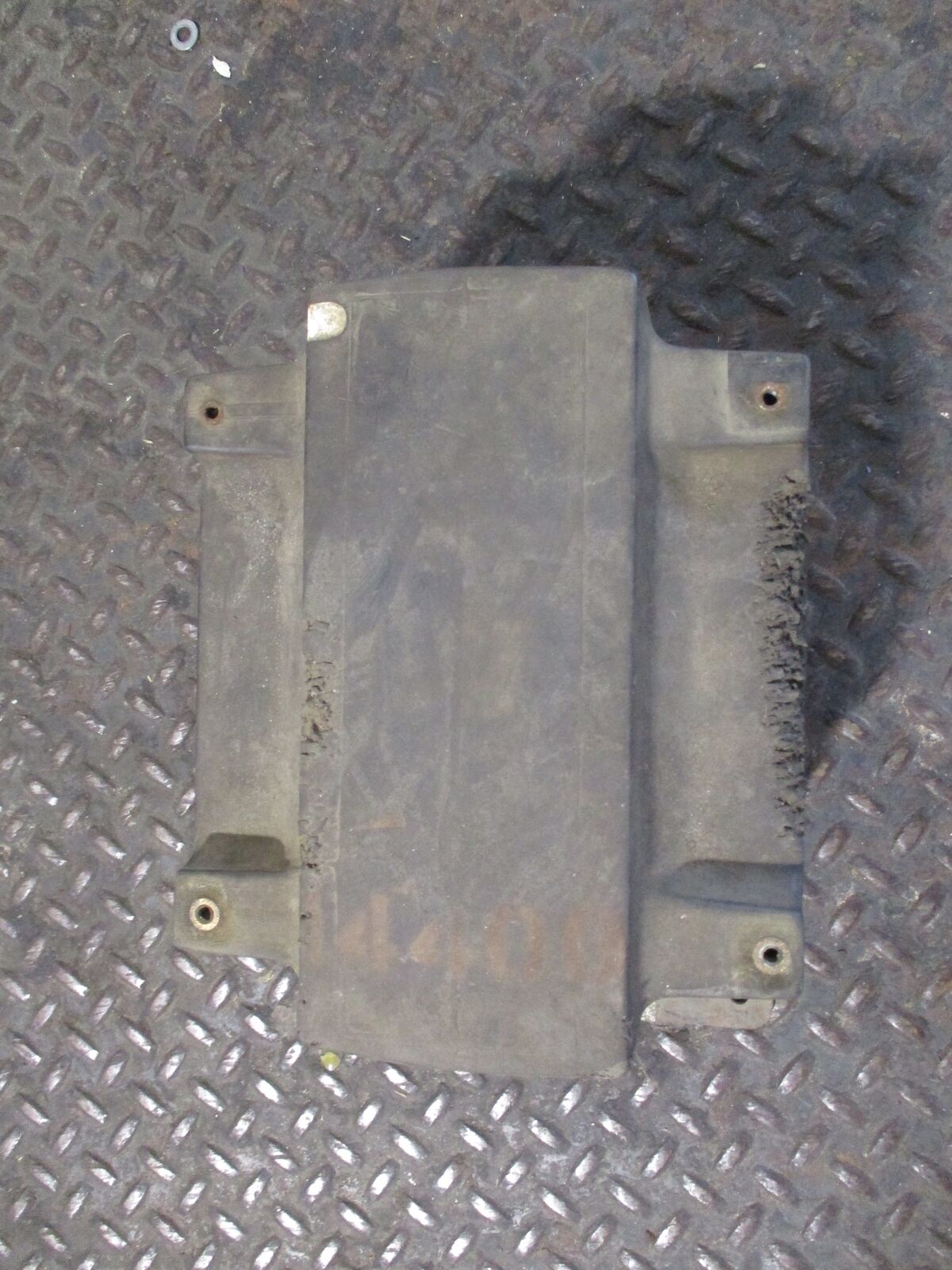 GE Type JVM-5 Voltage Transformer 685X41 Pri: 14400V Ratio 120:1 60Hz * No Termi