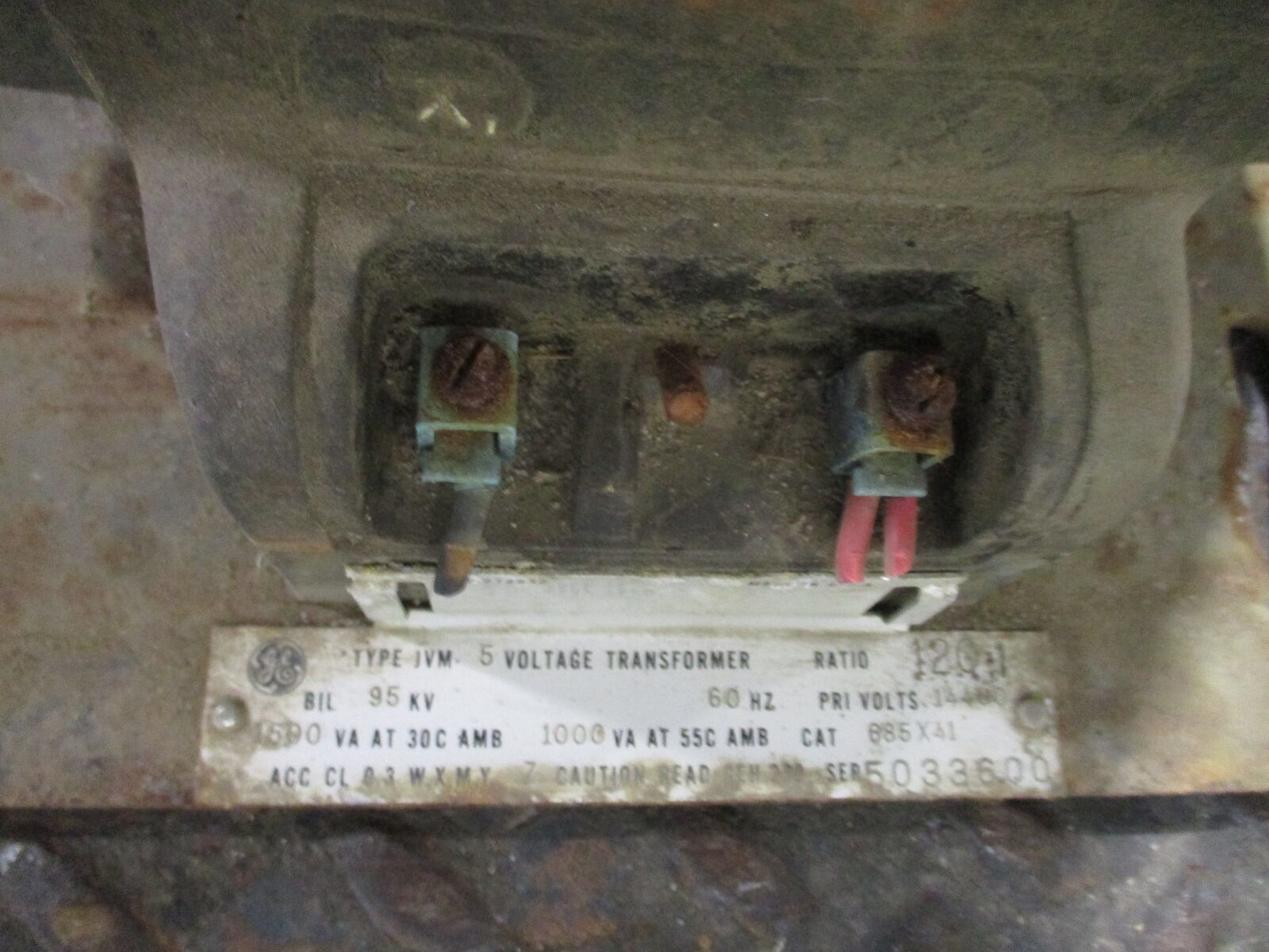 GE Type JVM-5 Voltage Transformer 685X41 Ratio 120:1 Pri: 14400V 60Hz *No Termin