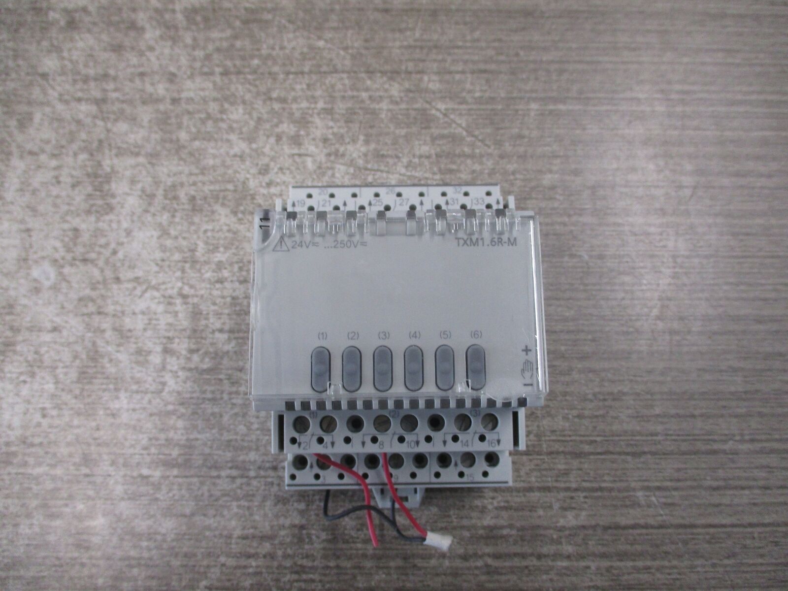 Siemens Relay Output Module TXM1.6R-M Used