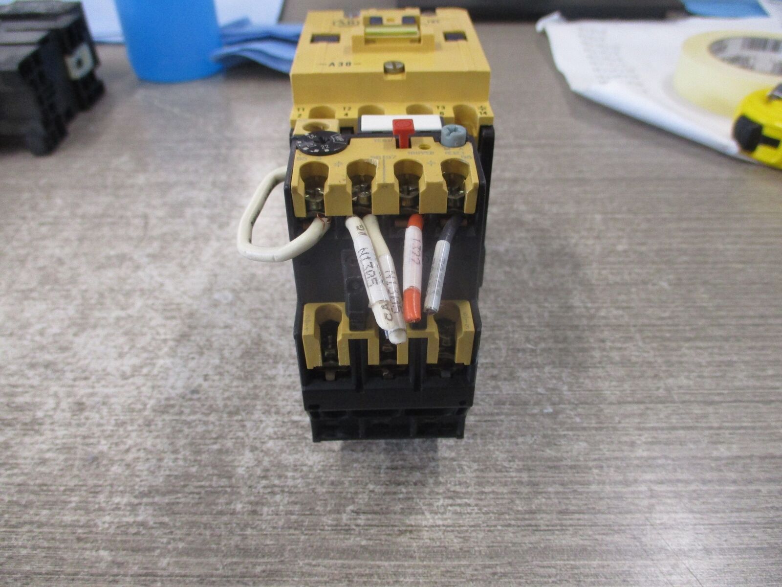Allen-Bradley Starter 100-A30N*3 / 193-BSC 32 120V Coil Trip: 22-32A 600V Used