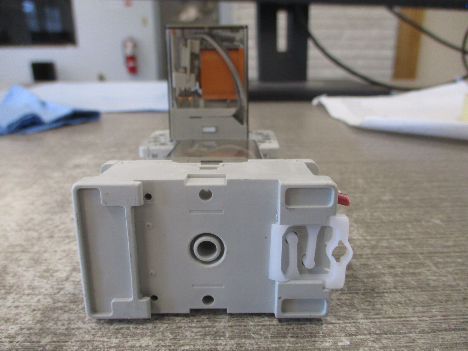Allen-Bradley Relay 700-HA33A1 Ser.D 120V Coil W/Base * Lot of 2 * Used