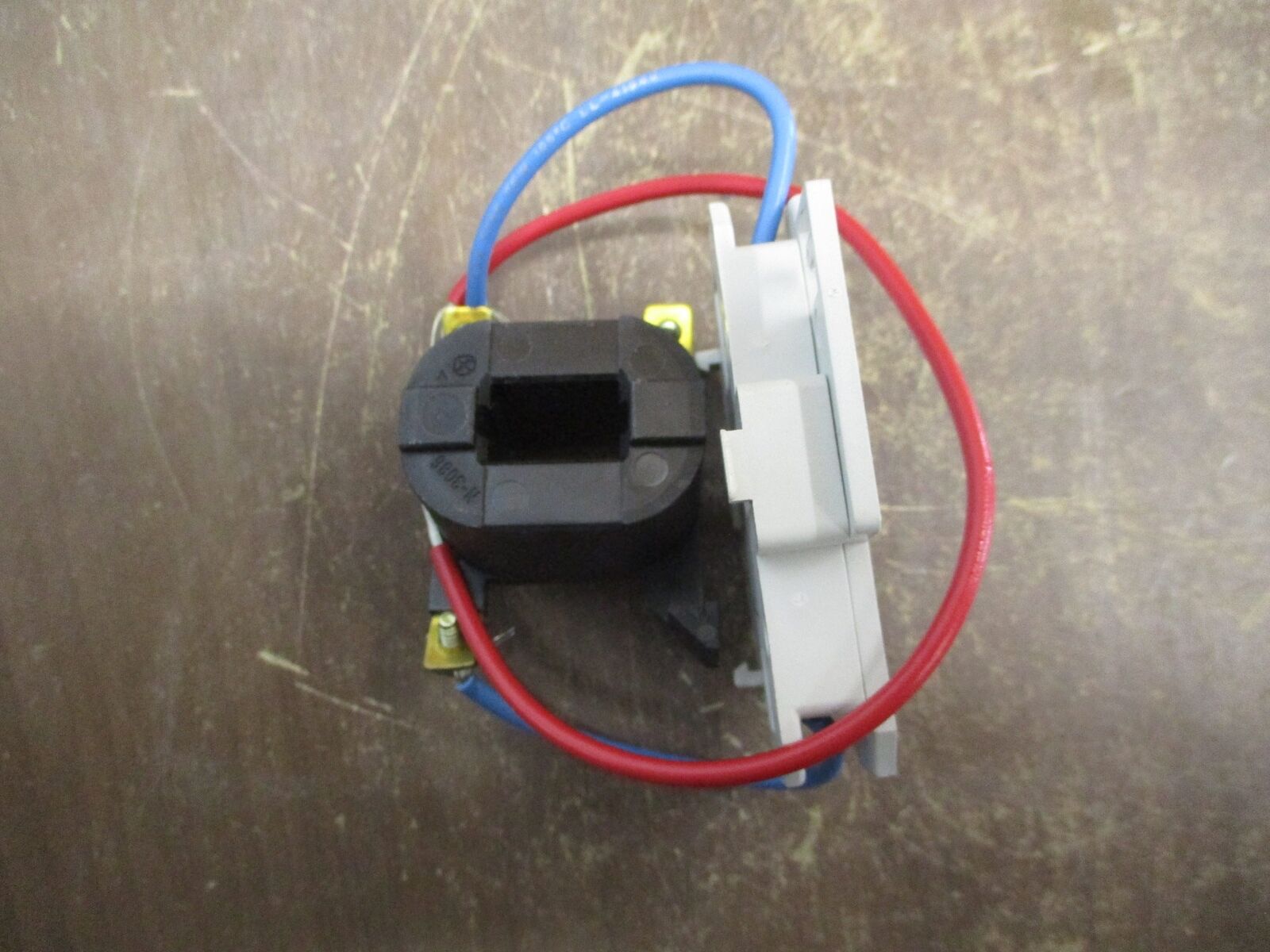 Cutler-Hammer Freedom Series DC Coil Kit C335KD3W1 48V New Surplus