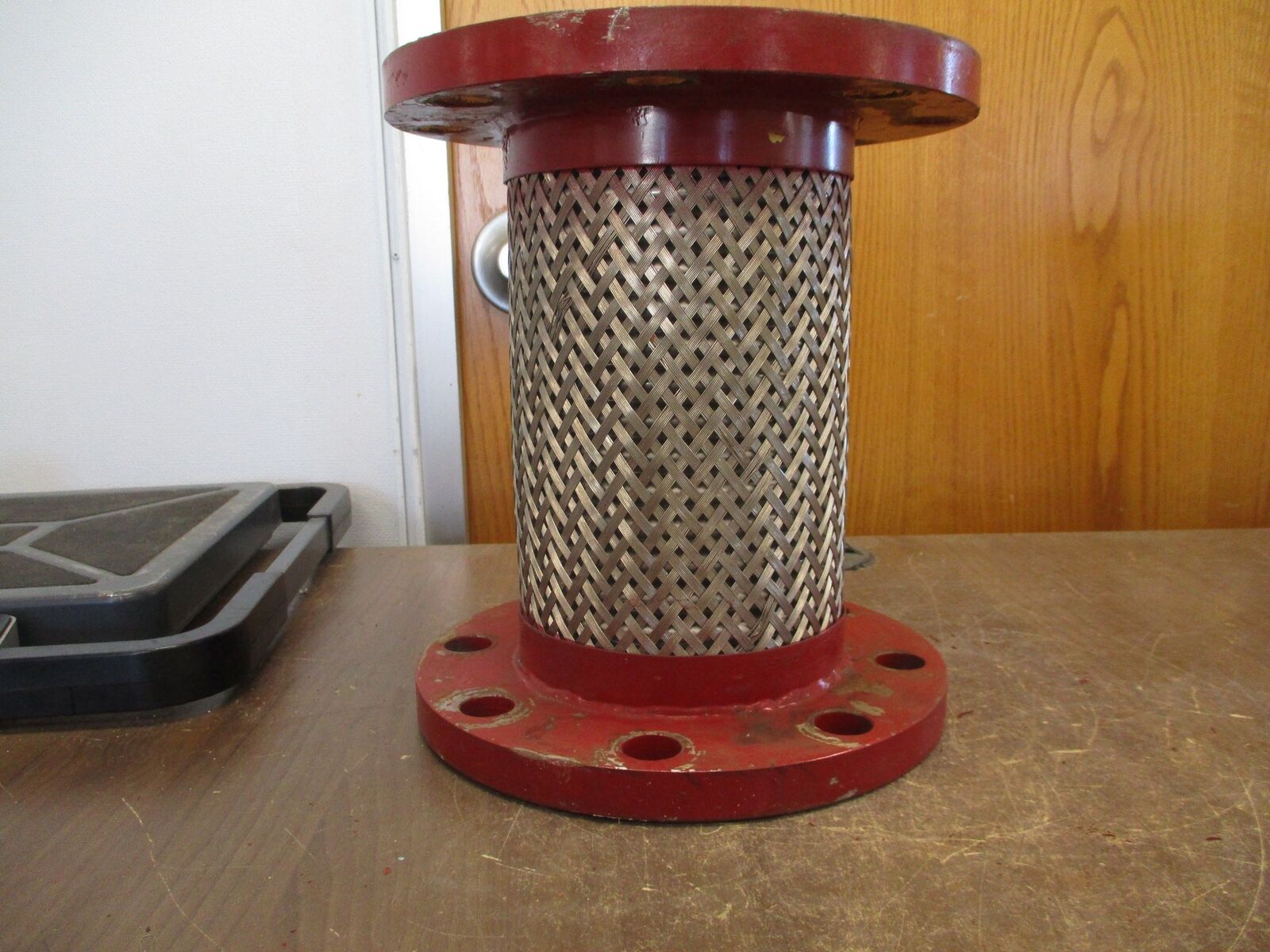 Misc. Brand Flexible Conduit PF 0500 69 MR Size: 6" Length: 10" Used