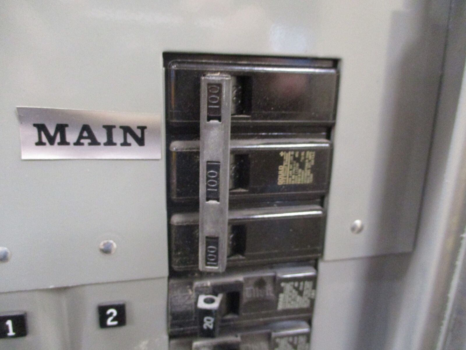 ITE Main Breaker Circuit Breaker Panel NLAB 100A Max, 100A Main 120/208V 3Ph 4W