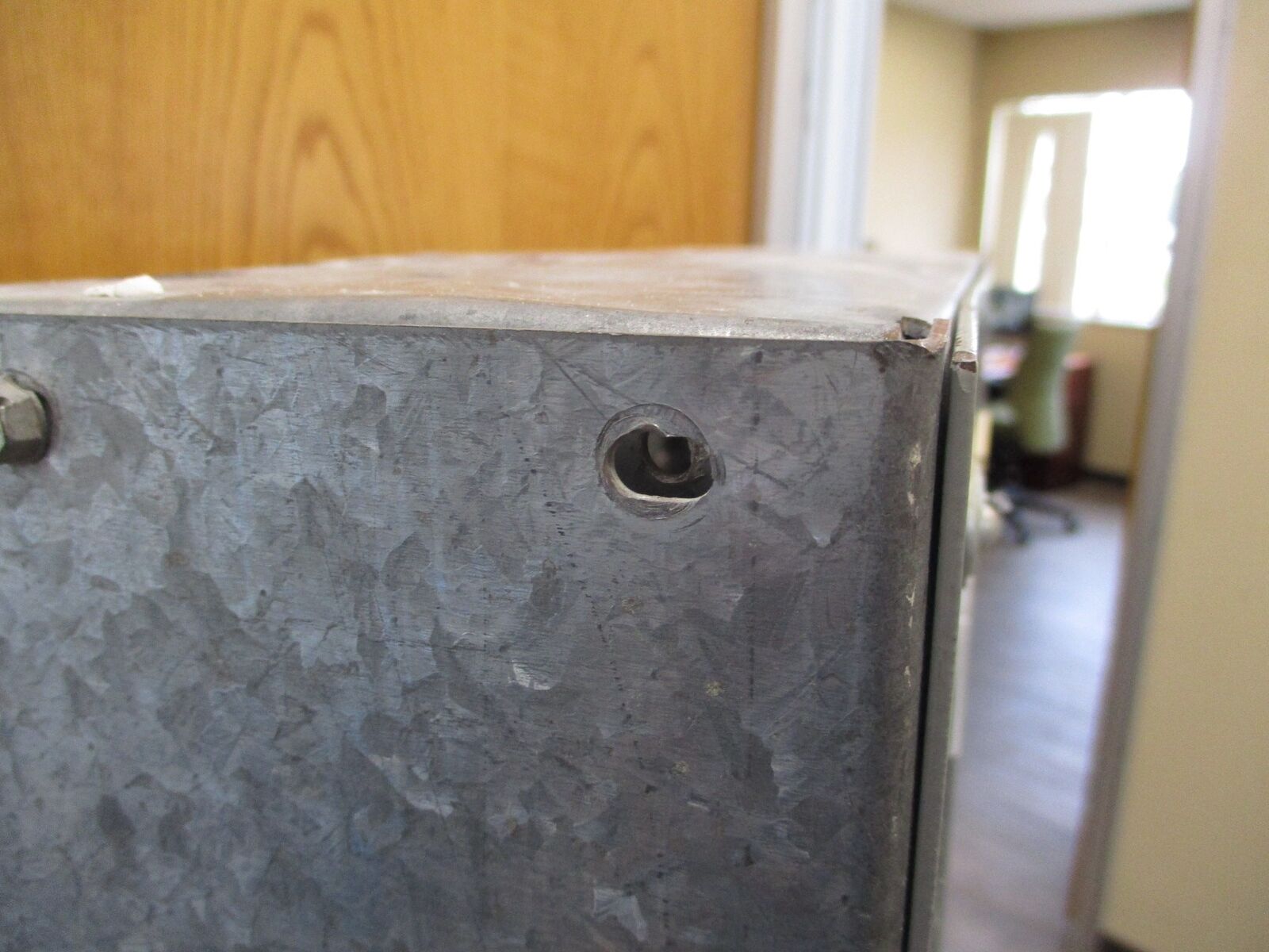 ITE Main Lug Breaker Panel NHB 100A Max 277/480V 3Ph 4W 18-Slot Used