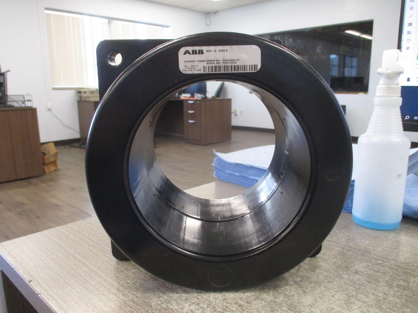 ABB SCV-D Current Transformer 6353C89H18 Ratio 4000:5A 600V 50-400Hz 10kV BIL *