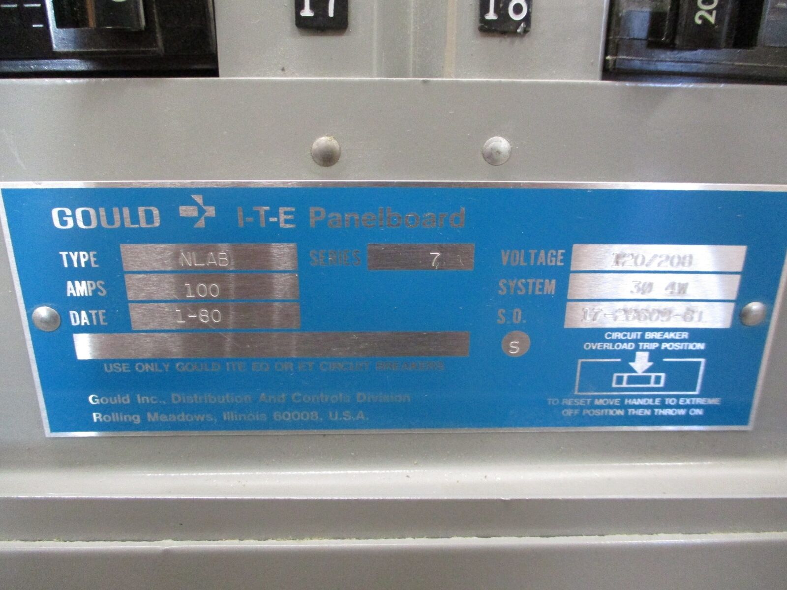 ITE Main Breaker Circuit Breaker Panel NLAB 100A Max, 100A Main 120/208V 3Ph 4W