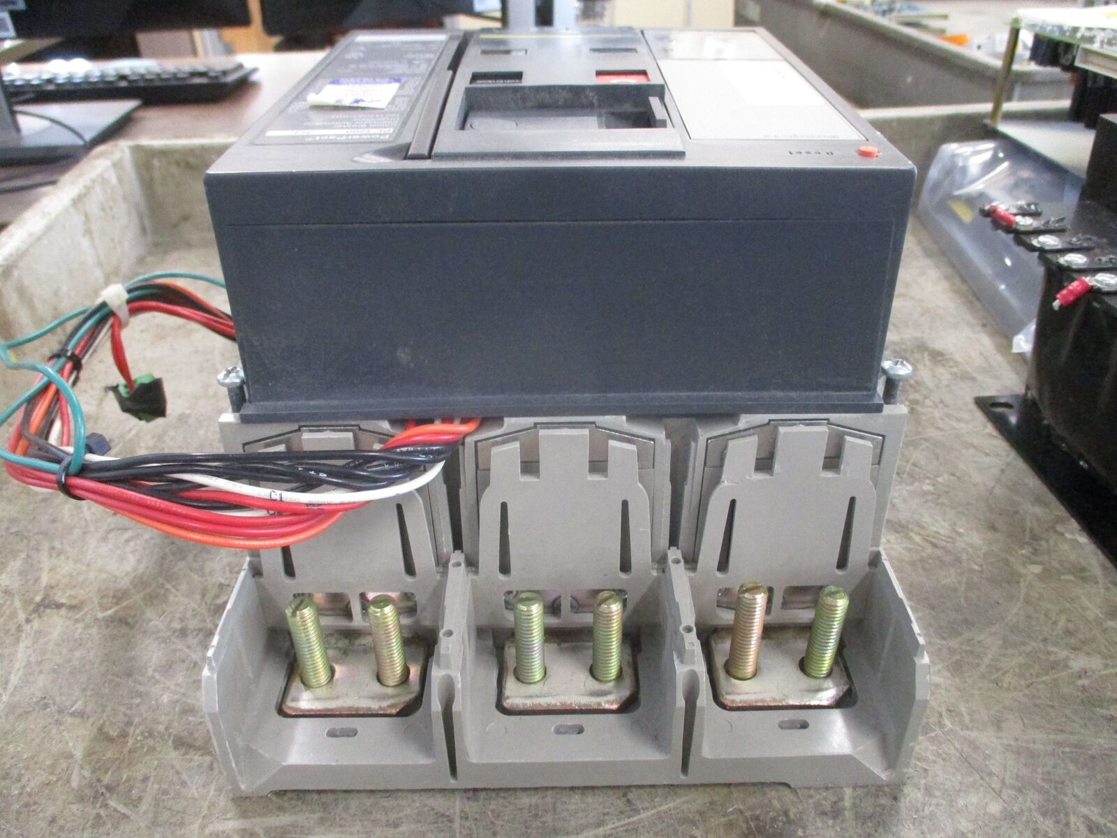 Square D PowerPact Circuit Breaker PL 1200 1200A 480V 60Hz Used