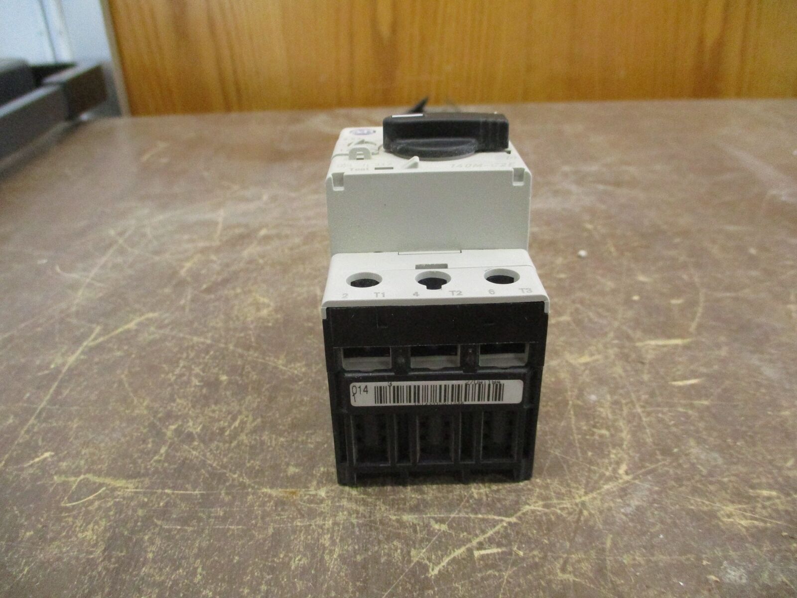Allen-Bradley Manual Motor Protector 140M-C2E-B25 Ser. D Trip: 1.6-2.5A