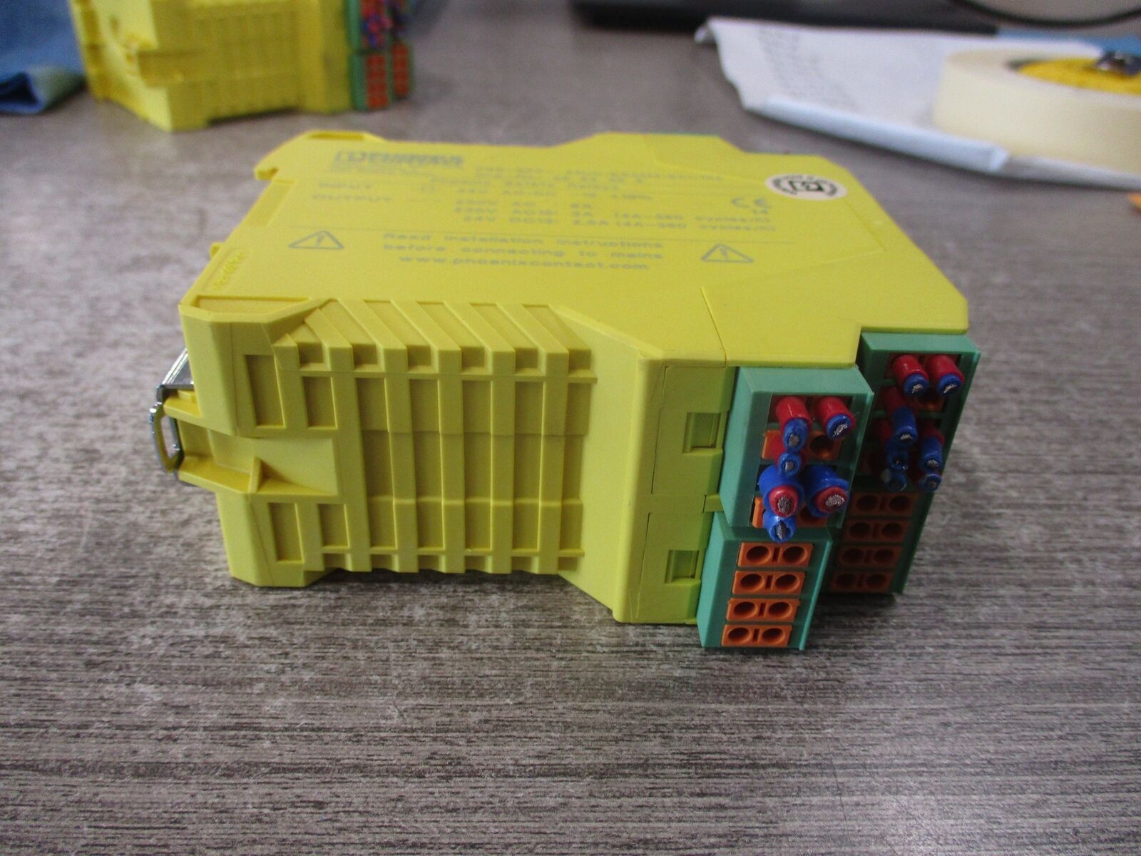 Phoenix Contact Safety Relay 2963996 PSR-SPP-24UC/ESAM4/8X1/1X2 Input: 24V AC/DC