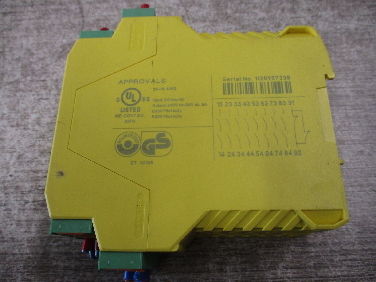 Phoenix Contact Safety Relay 2963996 PSR-SPP-24UC/ESAM4/8X1/1X2 Input: 24V AC/DC