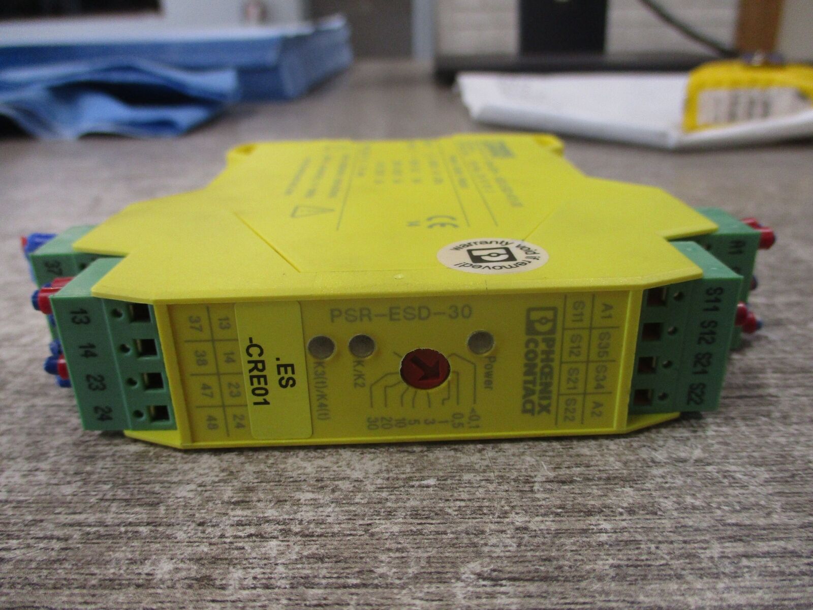 Phoenix Contact Safety Relay 2981813 PSR-SPP-24DC/ESD/4X1/30 Input:24VDC Output: