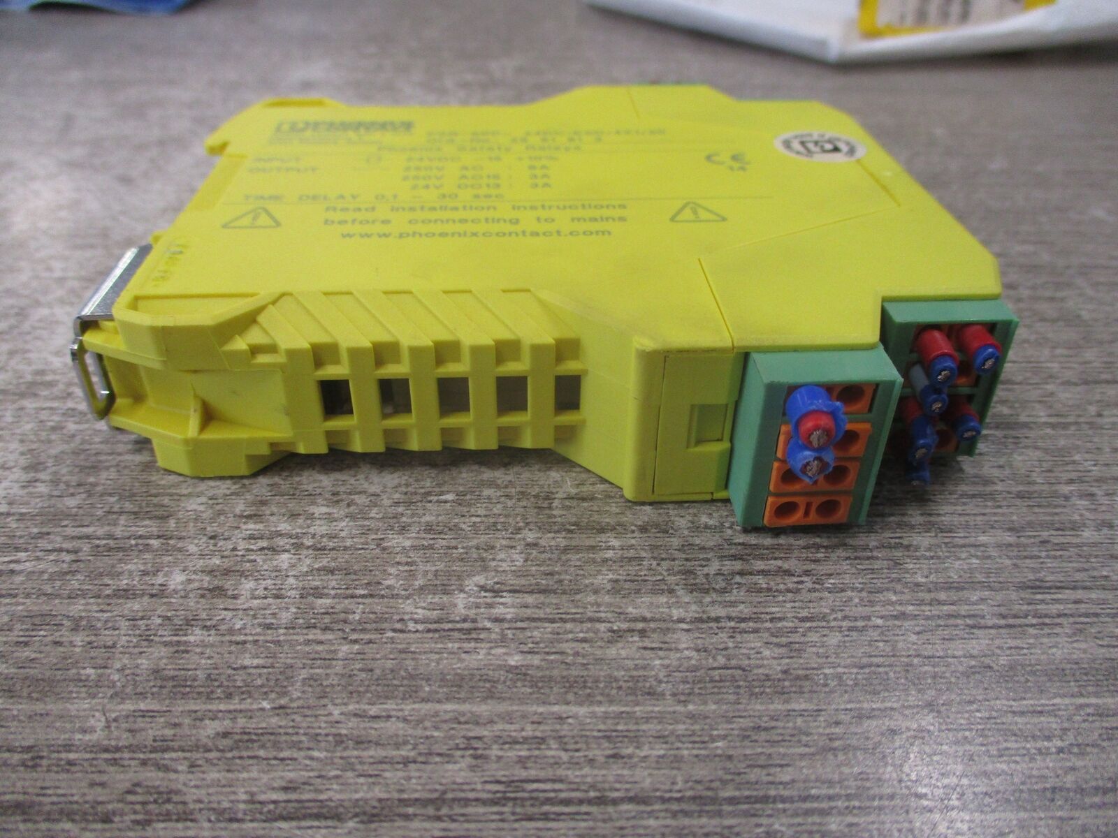 Phoenix Contact Safety Relay 2981813 PSR-SPP-24DC/ESD/4X1/30 Input:24VDC Output: