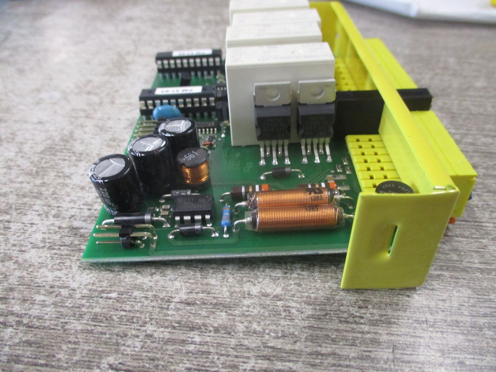 Dina Output Module DNDS-PMG V3 Used