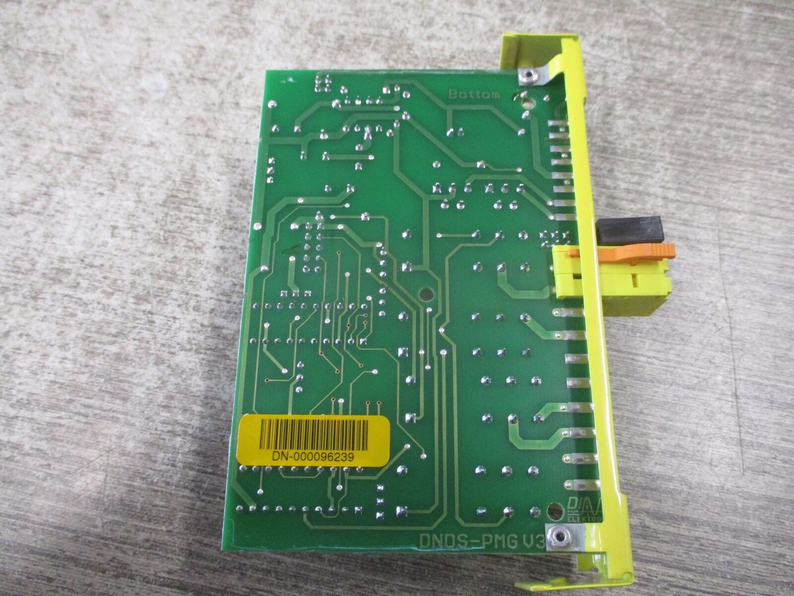 Dina Output Module DNDS-PMG V3 (1) Connector Used