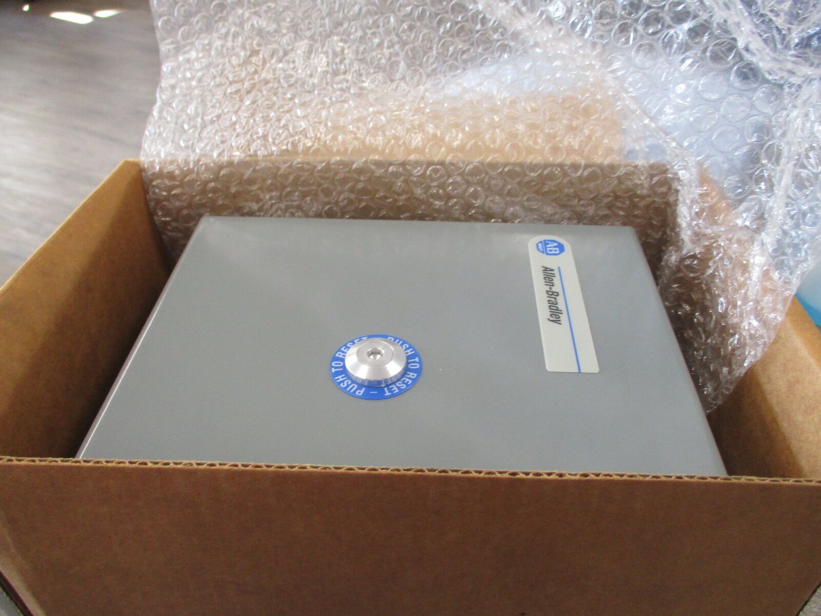 Allen-Bradley Enclosed Size 00 Starter 509-TAD Ser. D 115-120V Coil 3Ph Type 1 E