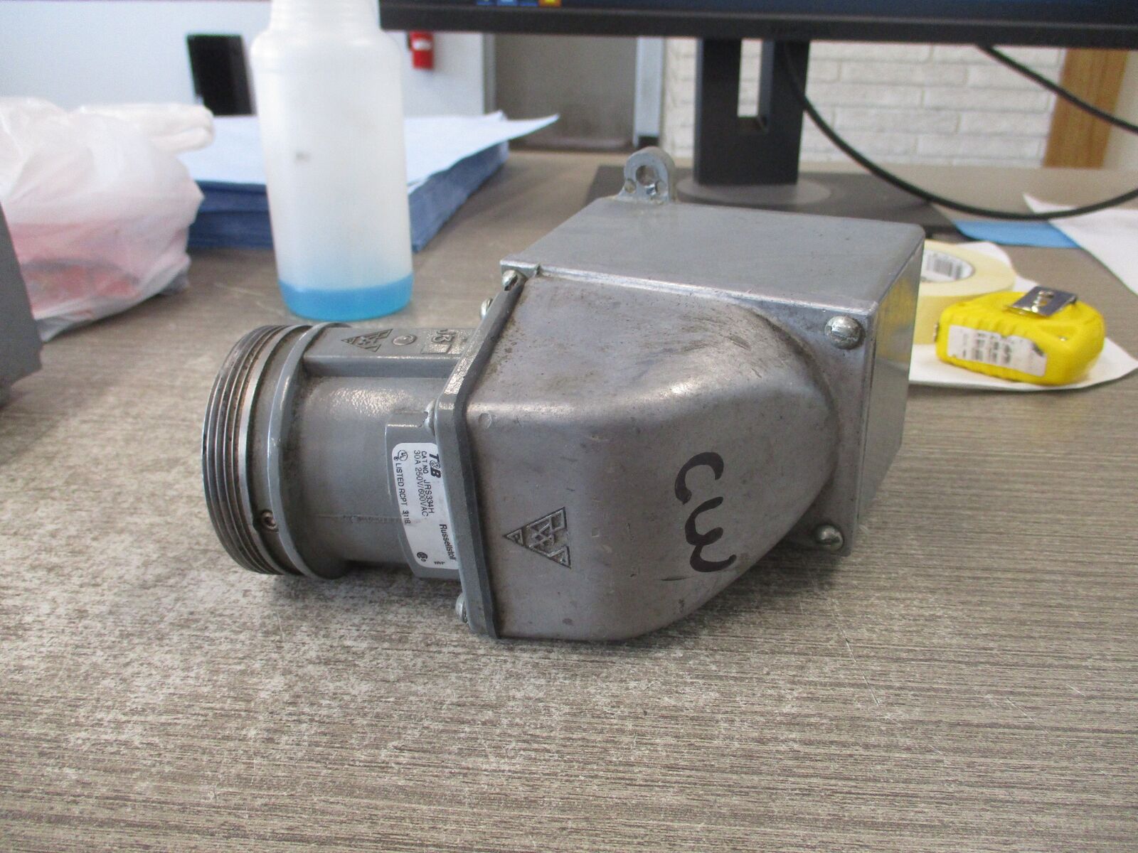 Russellstoll Receptacle JRS334H 30A 250/600V W/Base & Angle Adapter * No Cover *