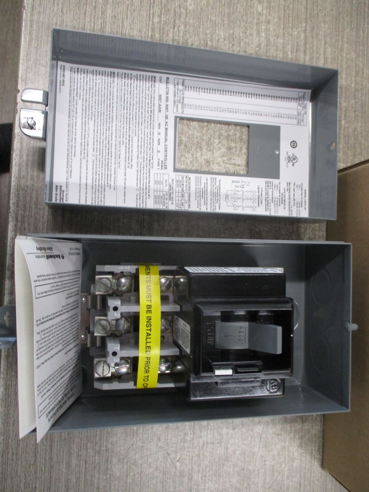 Allen-Bradley Enclosed Size 0 Manual Starter 609T-AWW Ser. H 3Ph Type 1 Enclosur
