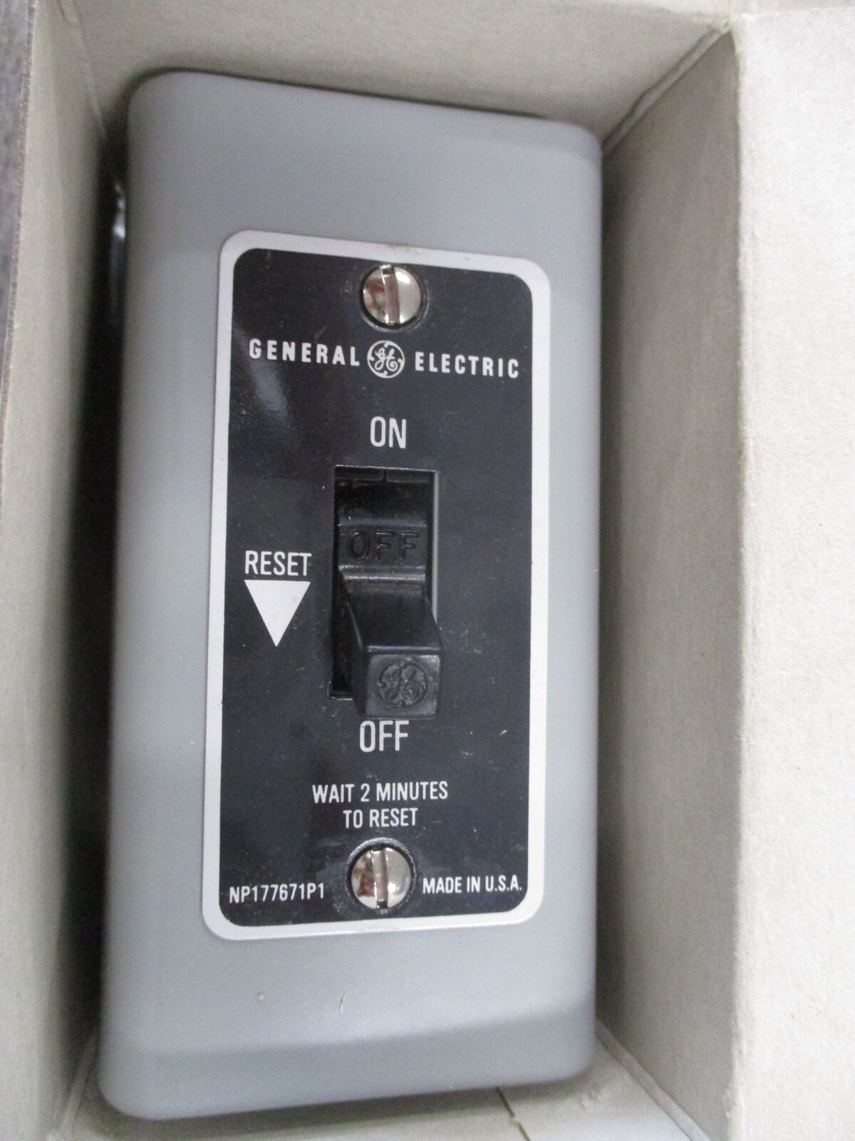 GE, Manual Starter CR101Y1 115/230V, 25-60Hz, 1P, New Surplus