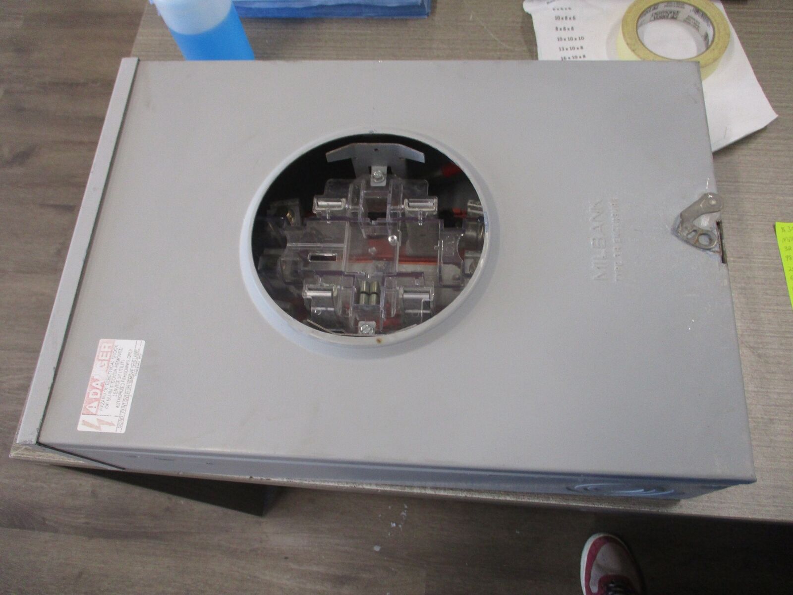 Milbank 3R Meter Socket 9800L 200A 600V Used