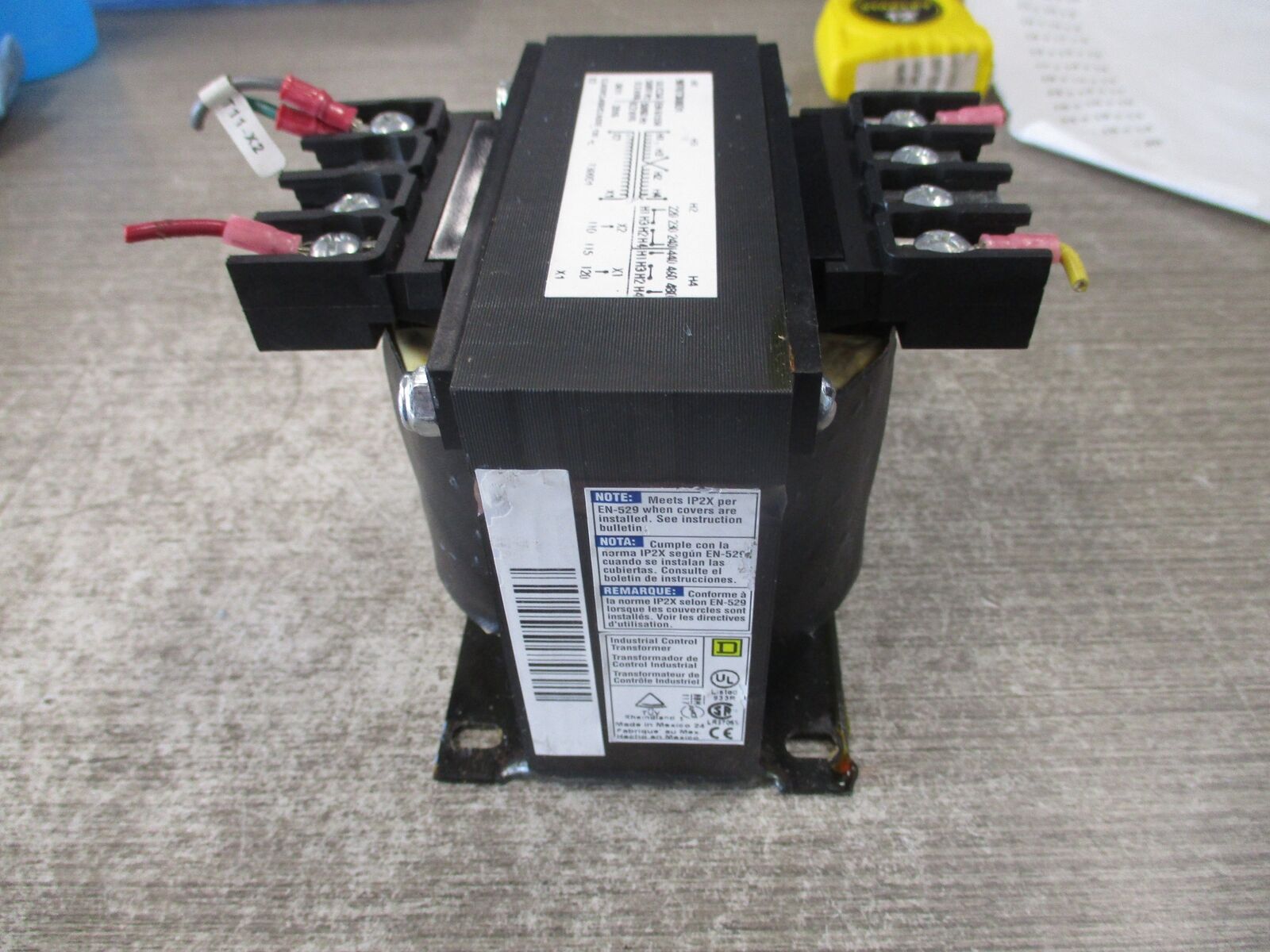 Square D Transformer 9070T300D1 0.3KVA Pri: 240/480V Sec: 120V * Missing (1) Ter