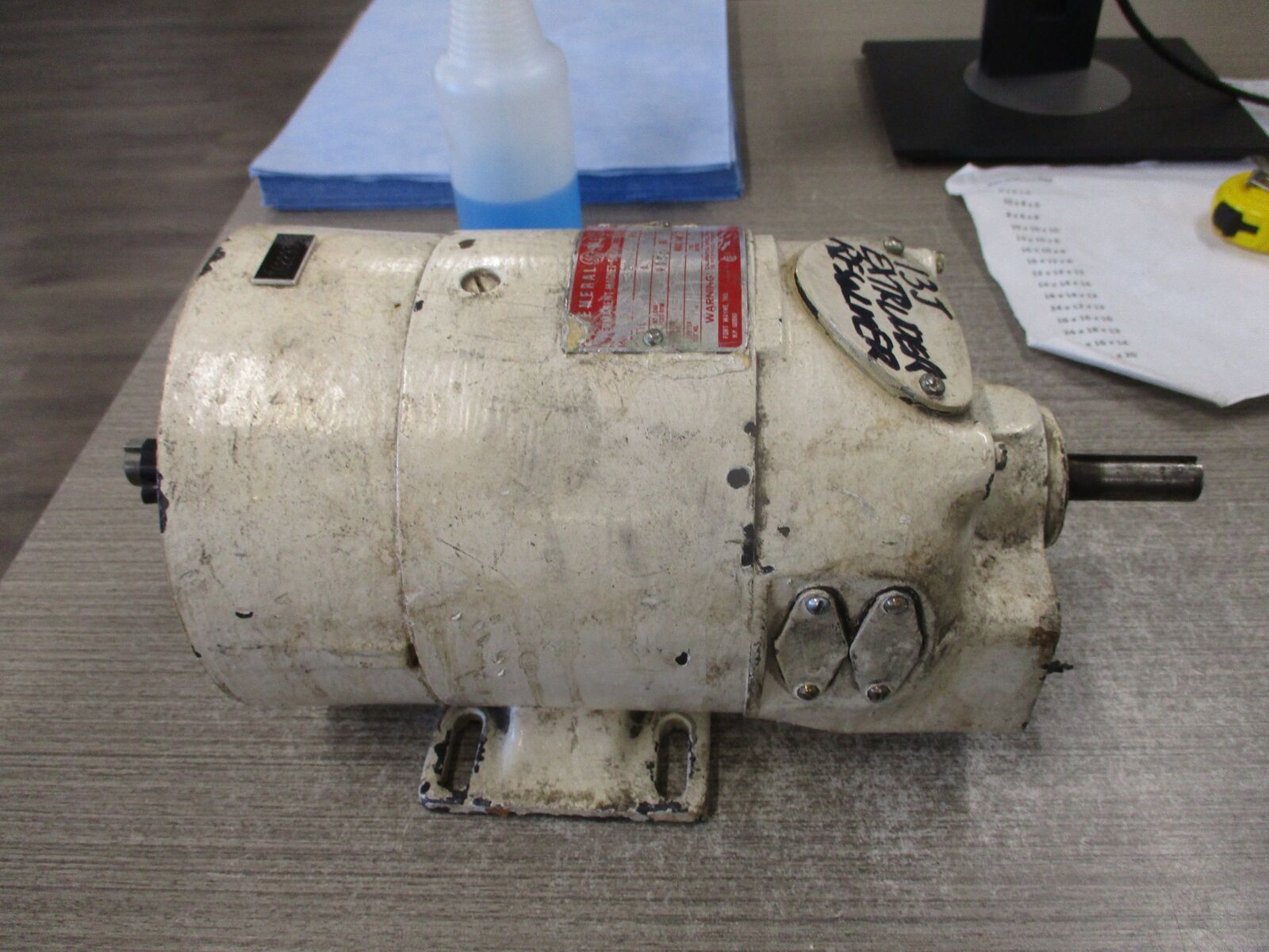 GE Tachometer Generator 5BC46AB2014A 1000RPM 180V * No Terminal Cover * Used