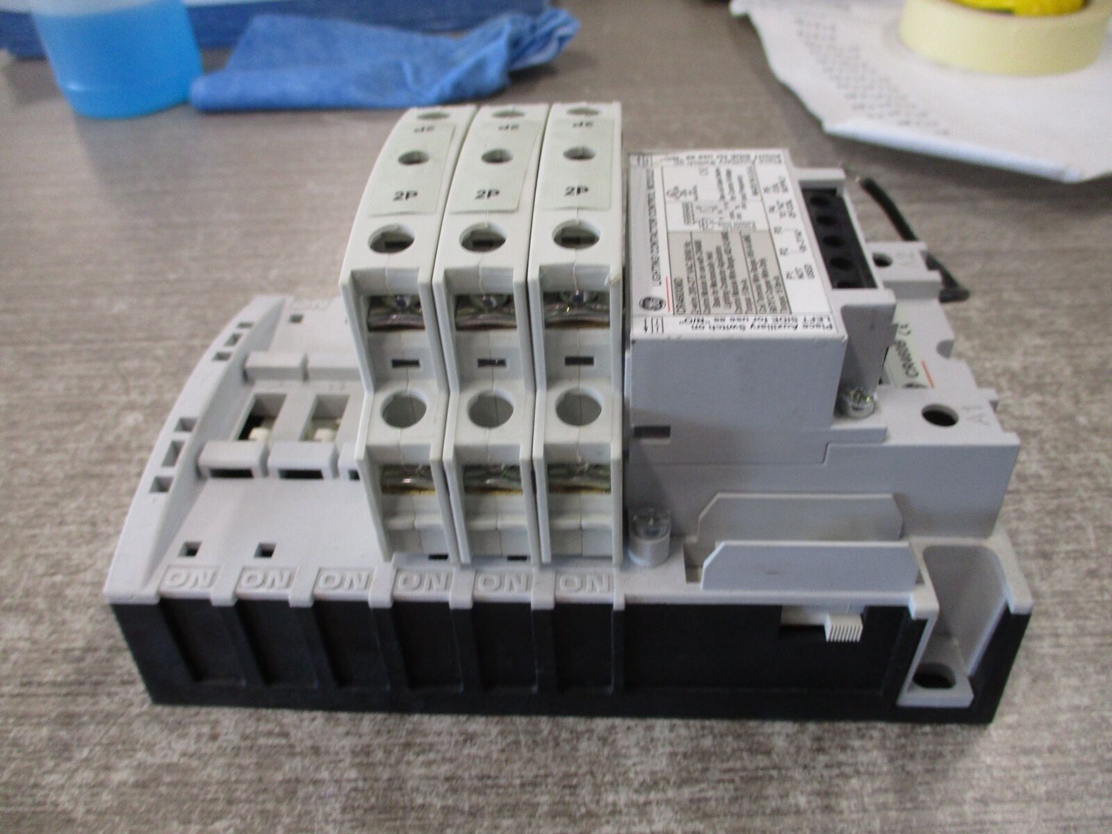 GE Lighting Contactor CR460B 115-120V Coil (3) Power Pole Used