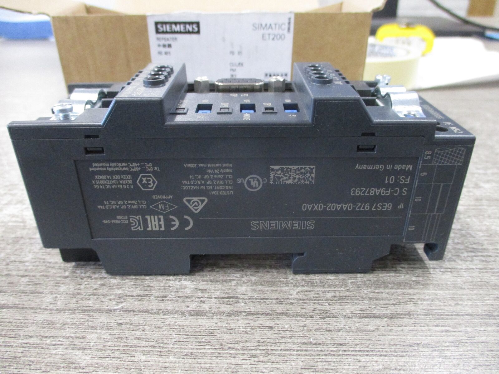 Siemens Simatic ET200 Repeater 6ES7 972-0AA02-0XA0 RS 485 New Surplus