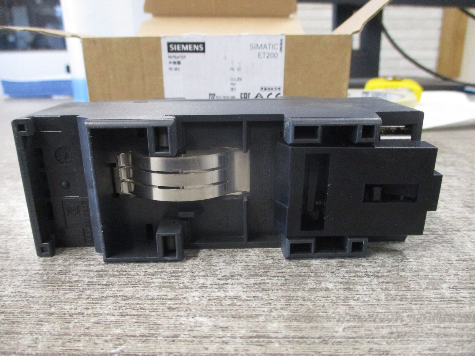 Siemens Simatic ET200 Repeater 6ES7 972-0AA02-0XA0 RS 485 New Surplus