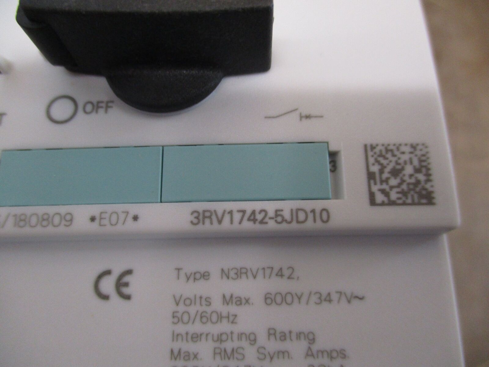 Siemens Circuit Breaker 3RV1742-5JD10 50A 600V New Surplus