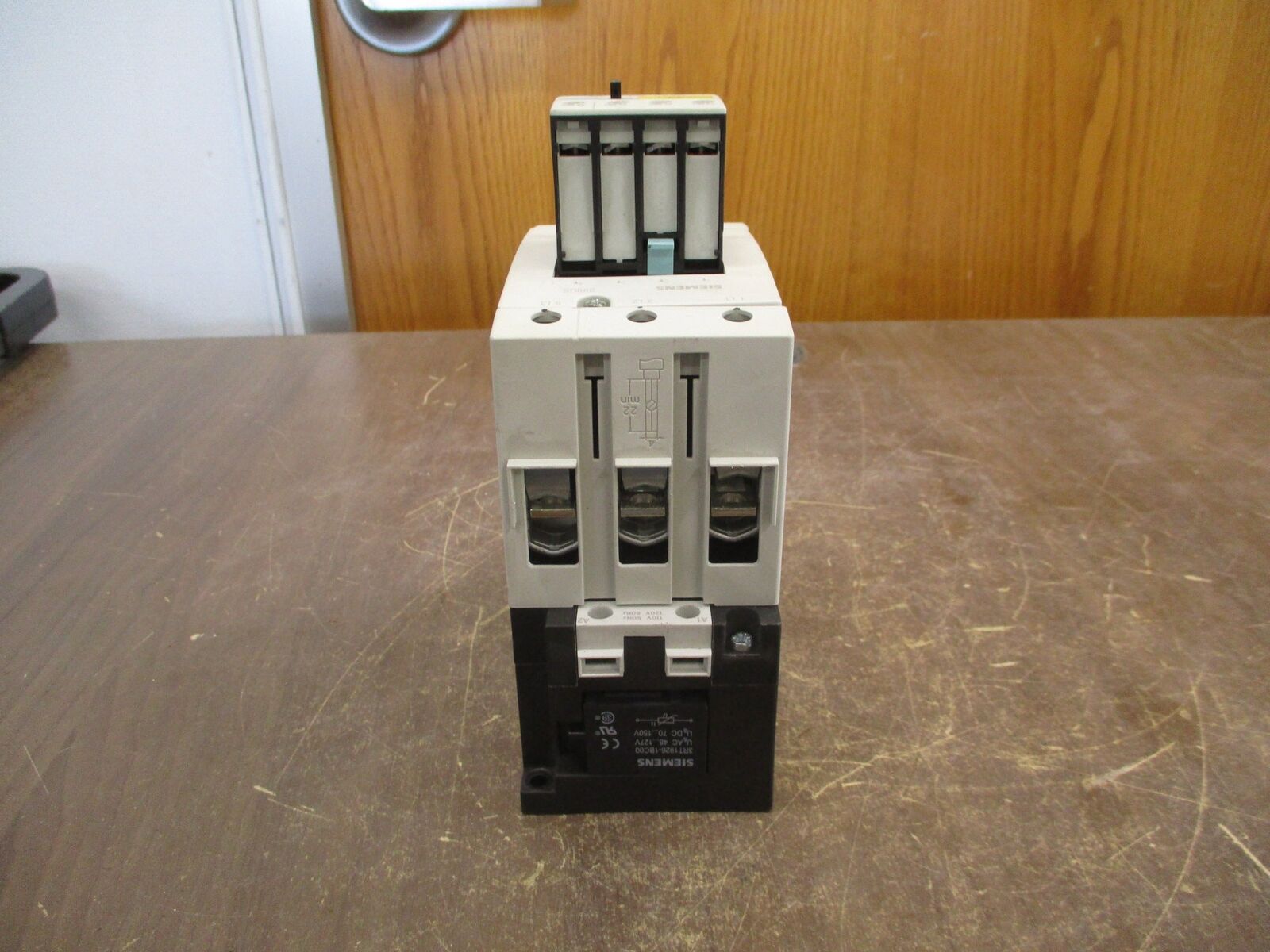 Siemens Contactor 3RT1046-1AK64 120V Coil 95A New Surplus