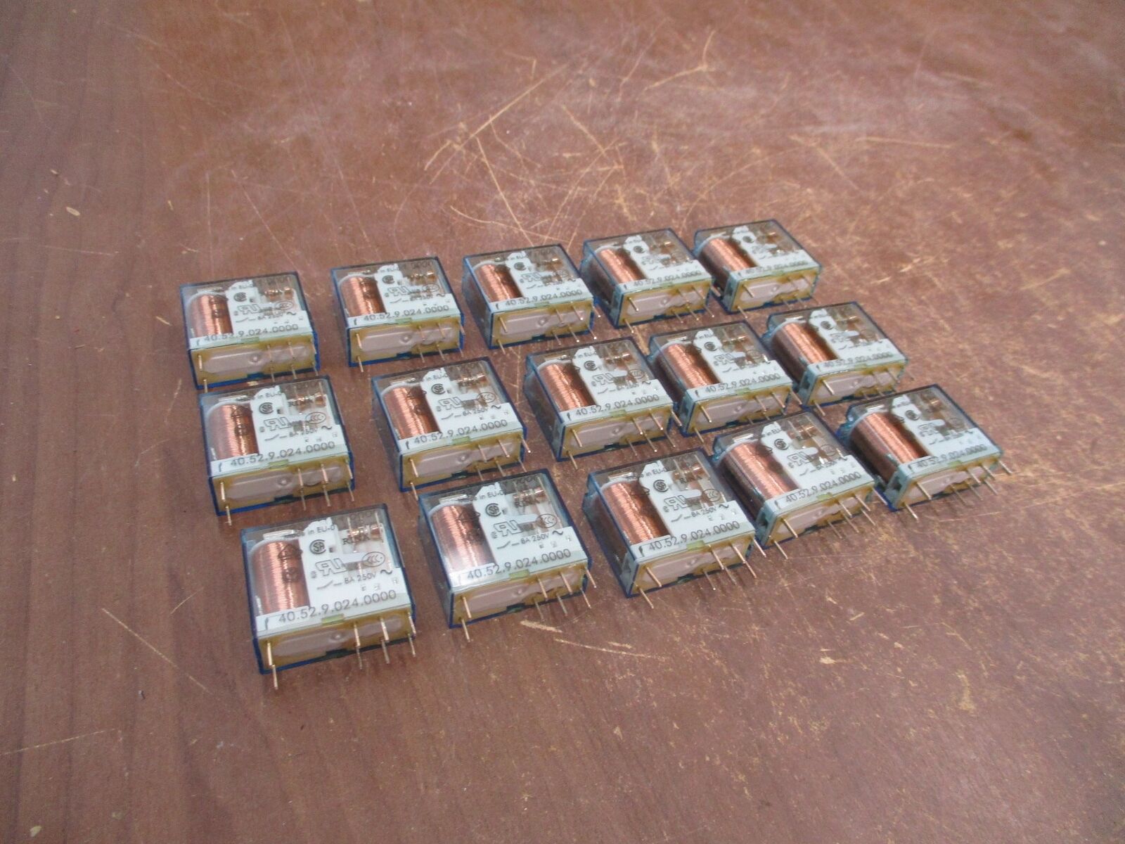 Finder Relay 40.52.9.024.0000 24VDC *Lot of 15* New Surplus