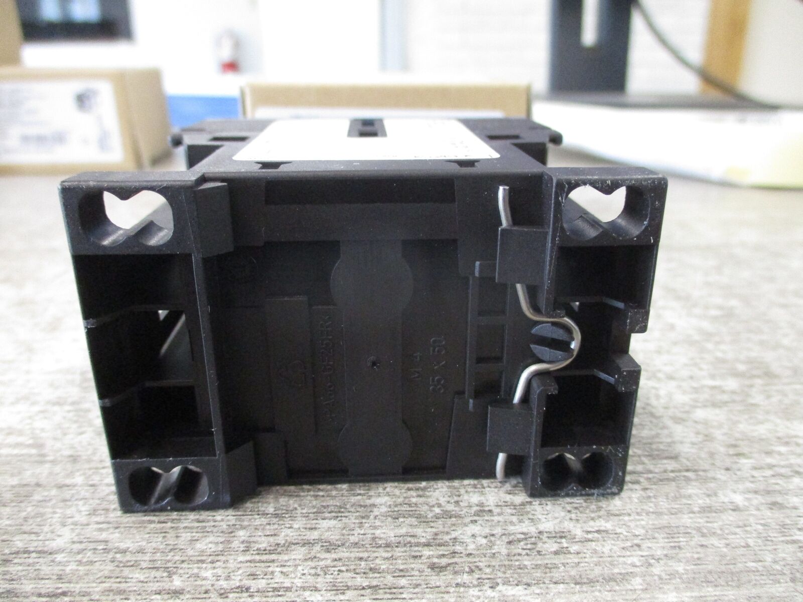 Siemens Contactor 3RH2140-2AK60 120V coil 10A New Surplus