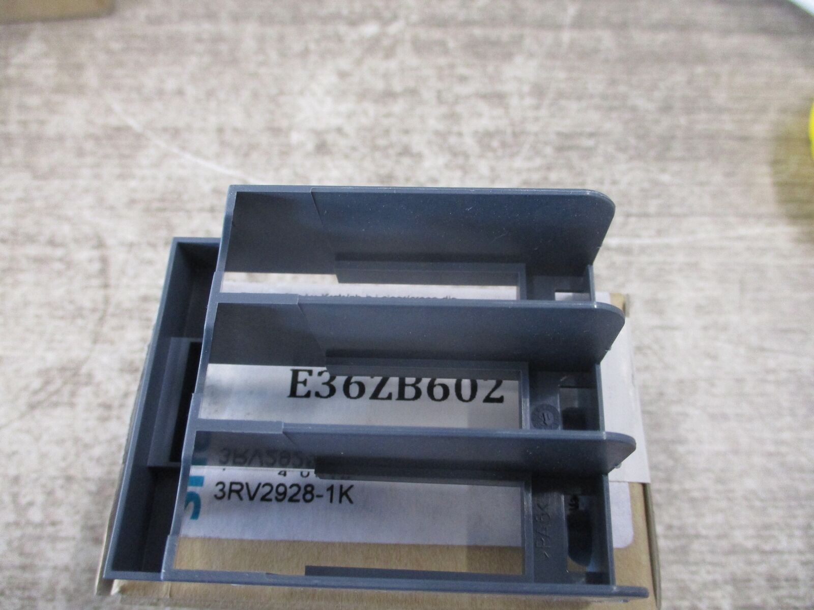 Siemens Phase Barrier 3RV2928-1K * Lot Of 2 * New Surplus