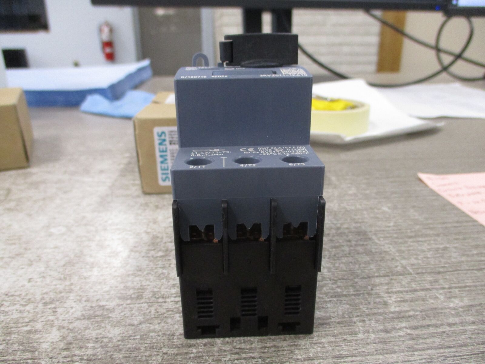 Siemens Circuit Breaker 3RV2011-1KA10 9-12.5A New Surplus