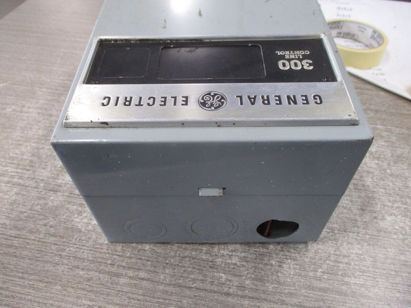 GE Enclosed Size 00 Starter CR306A1 115-120V coil 9A 600V Type 1 Enclosed Used