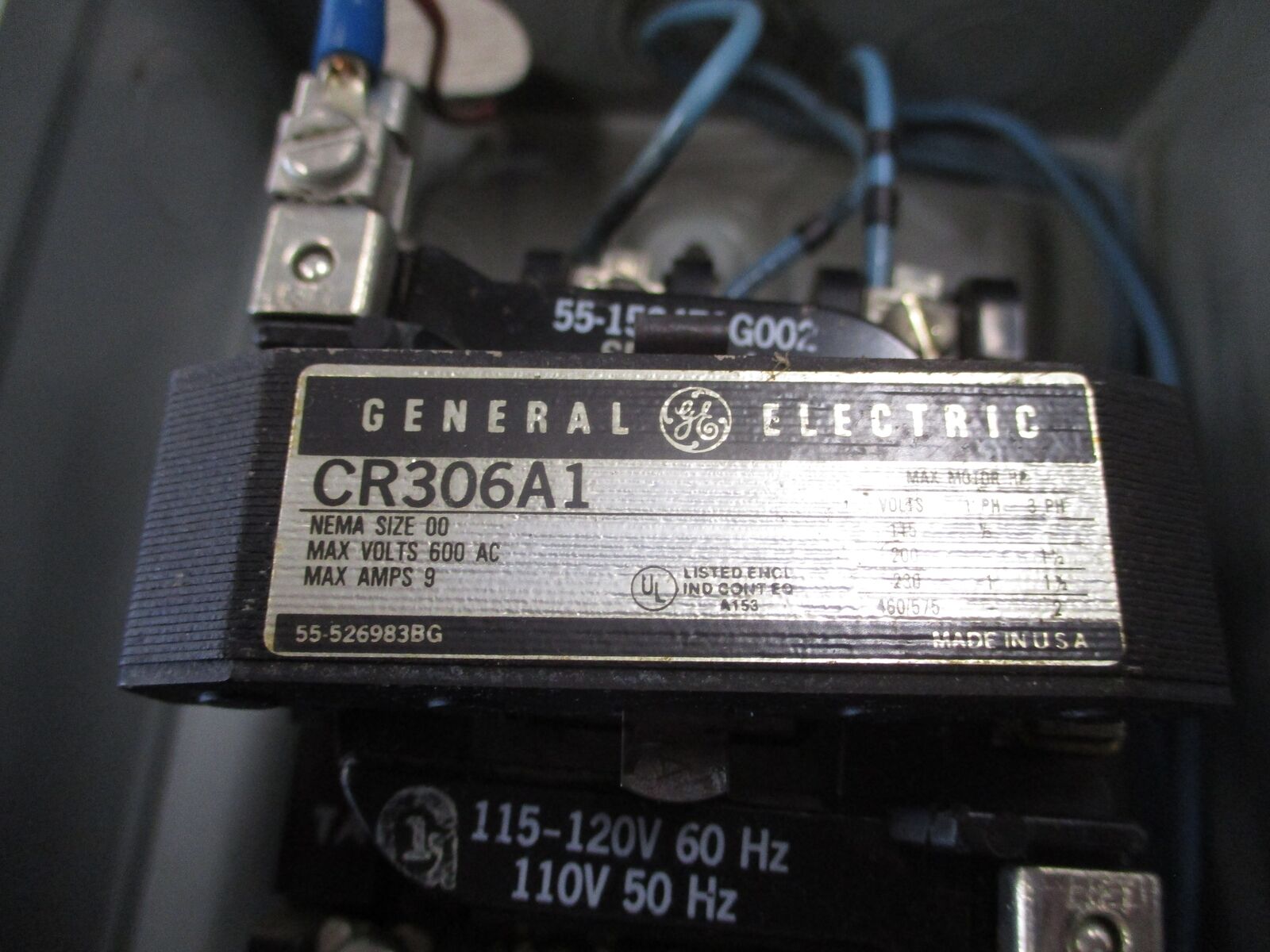 GE Enclosed Size 00 Starter CR306A1 115-120V coil 9A 600V Type 1 Enclosed Used