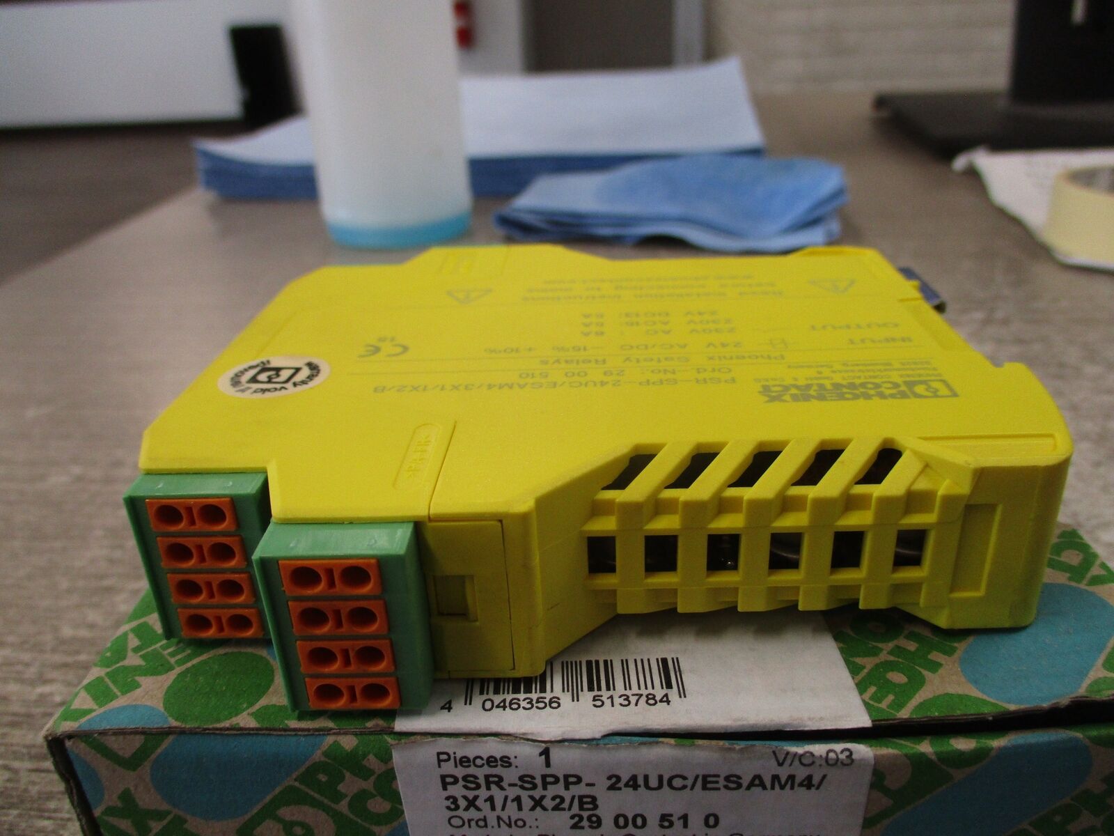 Phoenix Contact Safety Relay 2900510 PSR-SPP-24UC/ESAM4/3X1/1X2/B New Surplus