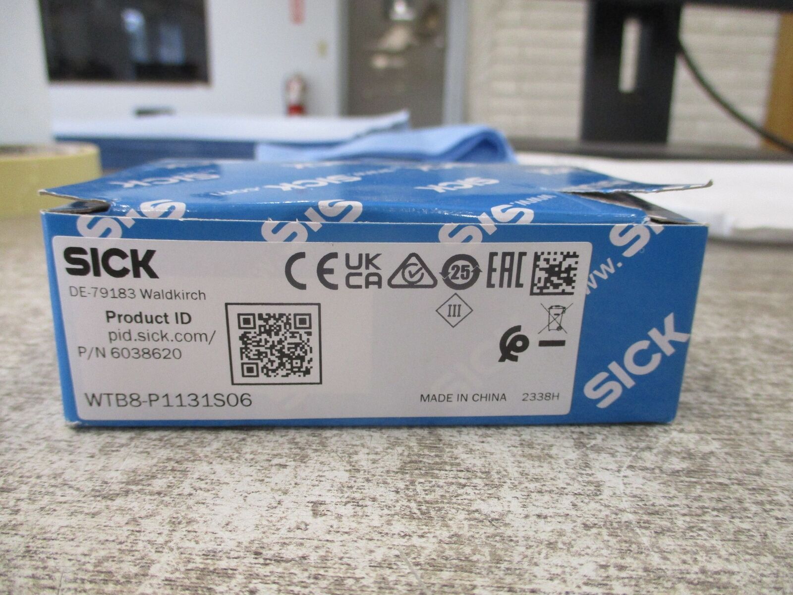 Sick Photoelectric Sensor WTB8-P1131S06 New Surplus