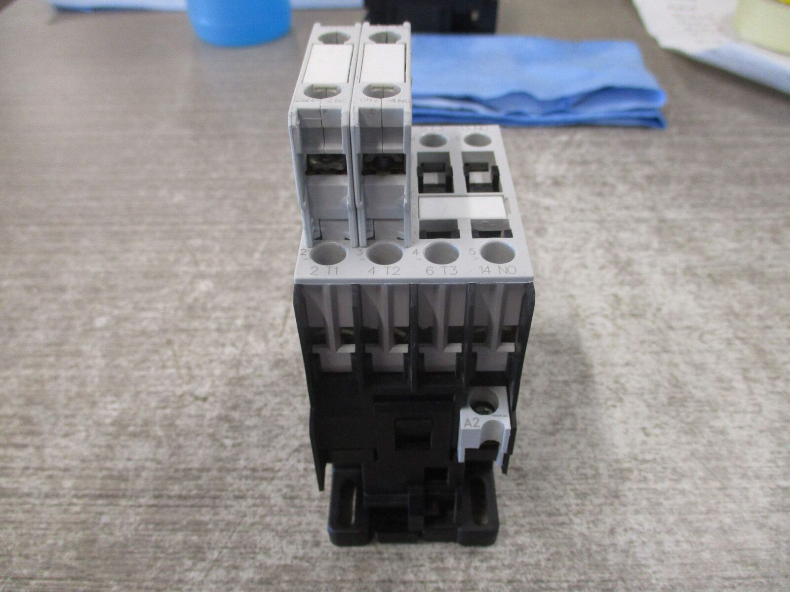 GE Contactor CL00A310T 120V Coil 25A 600V (2) Aux Contacts Used