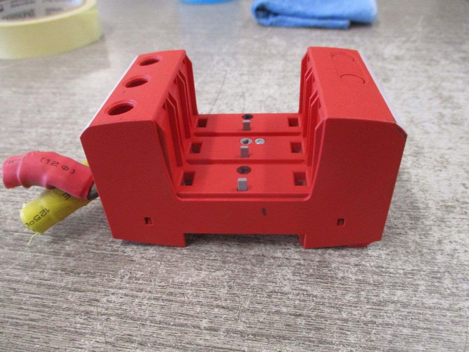 Dehn DEHNguard Surge Arrester Base 952 515 * Broken Case * Used