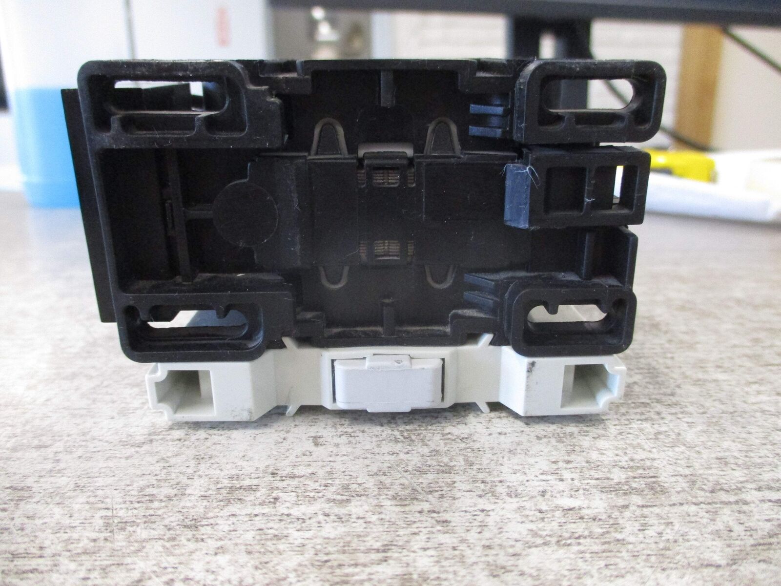 GE Contactor CL00A310T 120V Coil 25A 600V (2) Aux Contacts W/Coupler Used