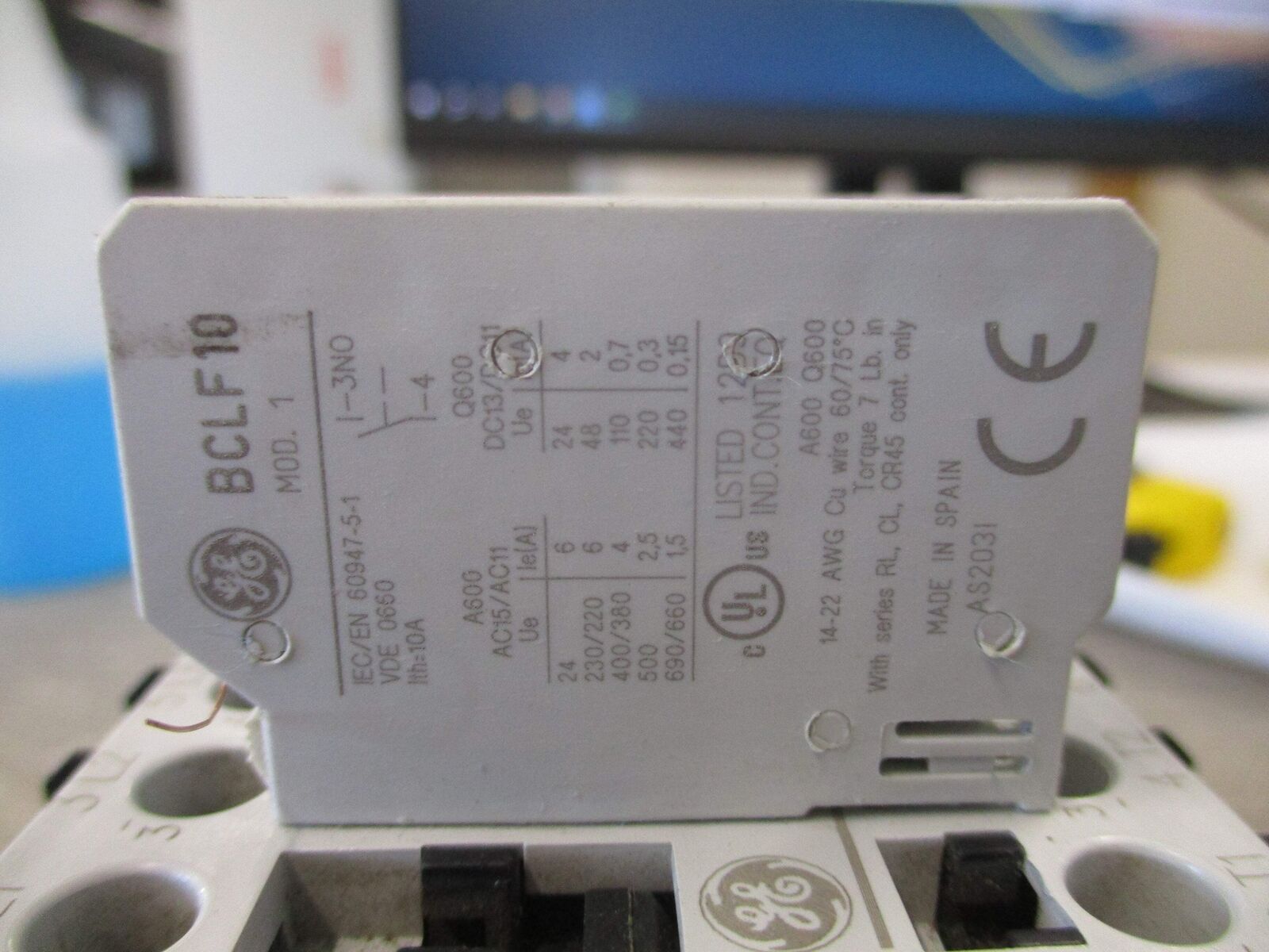 GE Contactor CL00A310T 120V Coil 25A 600V (2) Aux Contacts W/Coupler Used