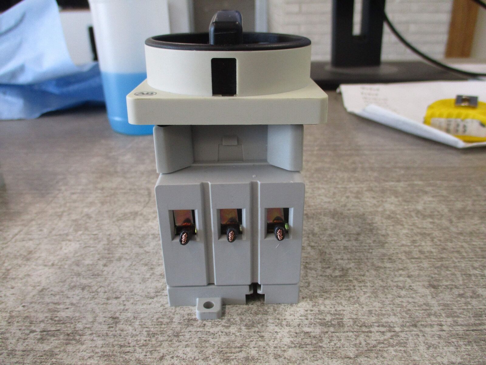 Allen-Bradley Disconnect Switch 194E-E63-1753 Ser. B 63A 690V 3P Used