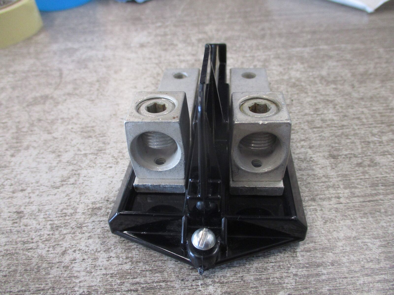 GE Master Main Lug Kit TLK150 150A 120-240V 2P * Lot of 2 * Used