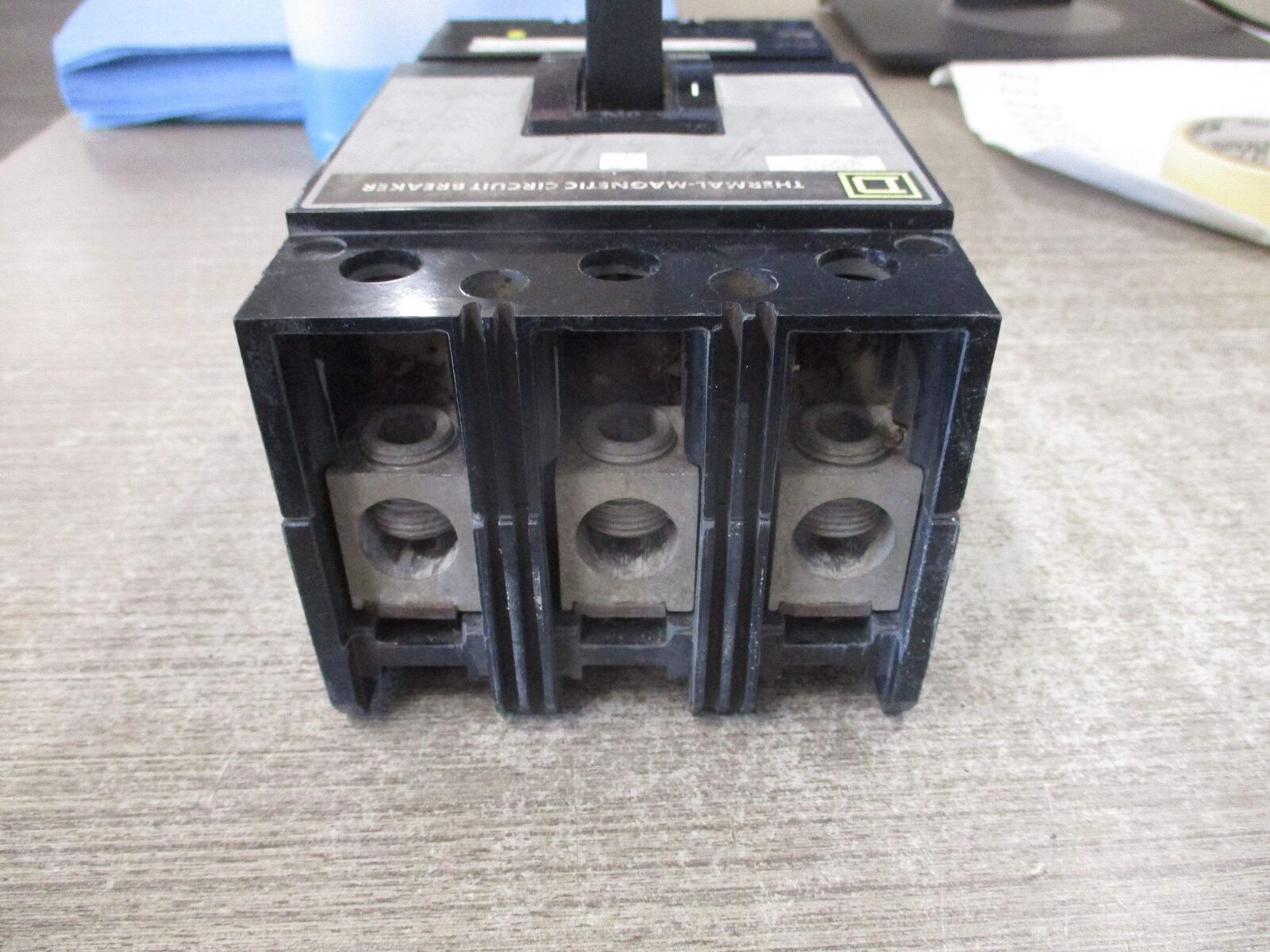 Square D Circuit Breaker KHL3622522DC1625 225A 500VDC Used